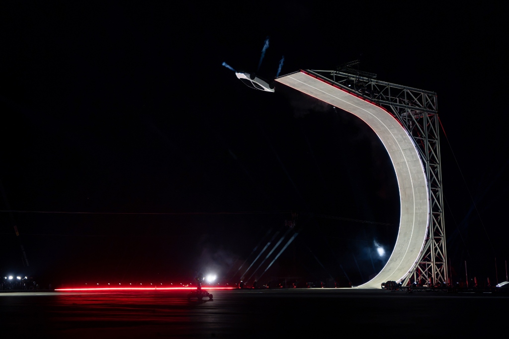 De las pistas al aire: Tesla y SpaceX desafían la física con el nuevo Roadster y tecnología aeroespacial